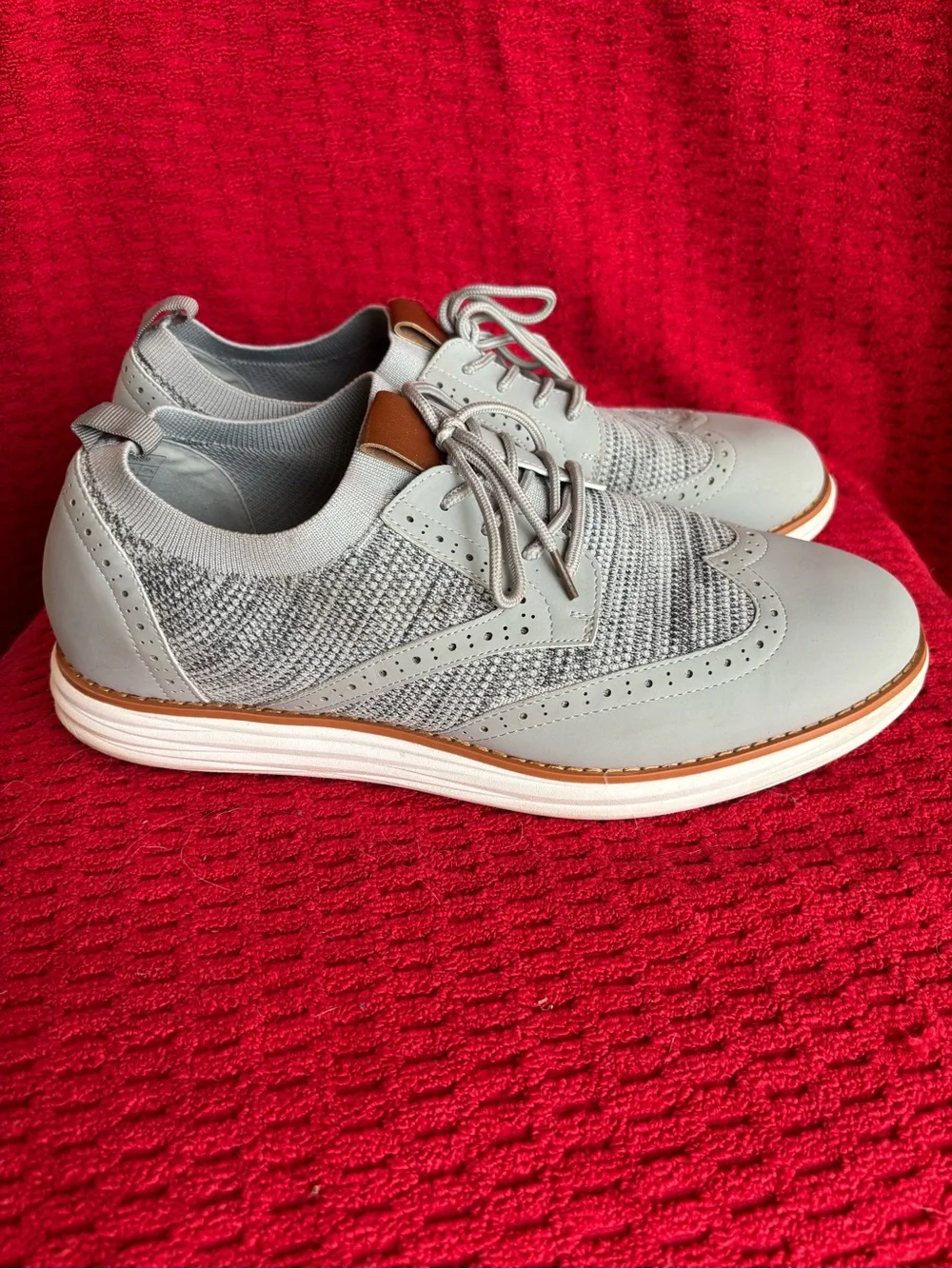 Bruno Marc light grey